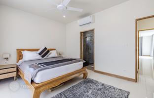 4-bedroom villa 300 m² in Si Sunthon for $578,000