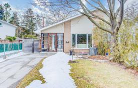 Terraced house – North York, Toronto, Ontario,  Canada for C$1,736,000