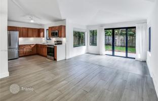 2-bedroom house 140 m² in Hollywood for $499,000