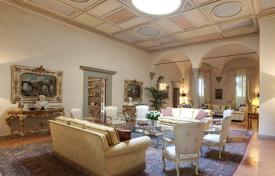 Historic and luxurious villa for sale close to central Florence. Price on request