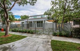Cozy villa with a backyard, a swimming pool, a recreation area and a parking, Miami, USA for $2,499,000