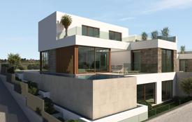 Modern villa with basement and private pool in Ciudad Quesada for 555,000 €