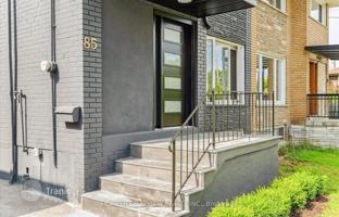11-bedroom townhouse in North York for C$1,732,000