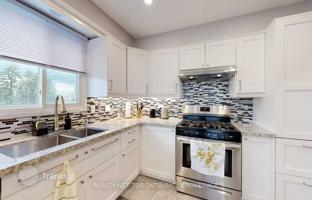 8-bedroom house in North York for C$1,532,000