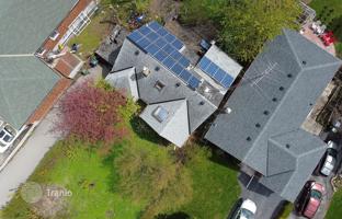House in East York for C$1,830,000