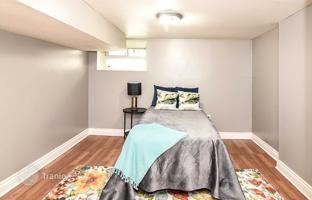 3-bedroom townhouse in Montrose Avenue for C$2,116,000