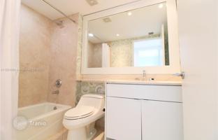 3-bedroom apartments in condo 230 m² in Miami for $2,725,000