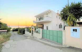 Luxury furnished villa with a swimming pool in a quiet area, near the beaches, Kalamata, Greece for 950,000 €