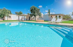8-room apartment 120 m² in Ceglie Messapica for 890,000 €