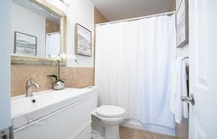 8-bedroom house in North York for C$1,528,000