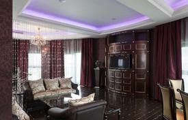 Truly unique 3 bedroom penthouse apartment with one of a kind uninterrupted 180-degree view of the river located on the Thames Riverside for £2,100,000