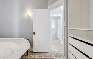 8-bedroom house in East York for C$1,252,000