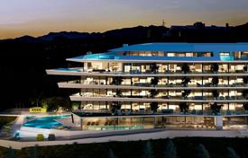Penthouse with private pool and sea views, 250m from the beach in Fuengirola for 2,595,000 €