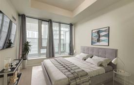 Apartment – Richmond Street West, Old Toronto, Toronto,  Ontario,   Canada for C$898,000
