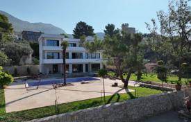 New three-storey villa with a swimming pool and a garden at 150 meters from the sea, Ratac, Montenegro for 1,700,000 €