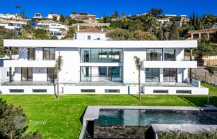6-bedroom villa 1,038 m² in Estepona for 4,000,000 €