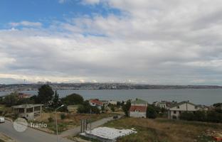5-bedroom villa 450 m² in Büyükçekmece. Price on request