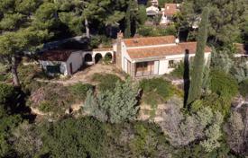 Villa – La Croix-Valmer, Côte d'Azur (French Riviera), France for 1,800,000 €