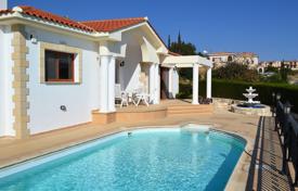 For Sale 3 Bedroom Bungalow with Annex and 1 Bedroom Apartment with Private Swimming Pool in Konia — Paphos for 495,000 €
