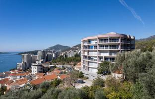 Apartment 30 m² in Becici for 109,000 €