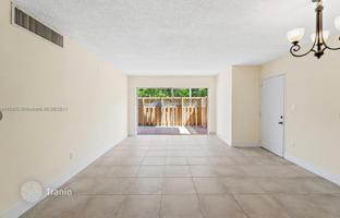 2-bedroom apartments in condo 98 m² in Doral for $344,000