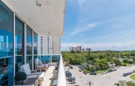Comfortable flat with city views in a residence on the first line of the beach, Fort Lauderdale, Florida, USA for $849,000