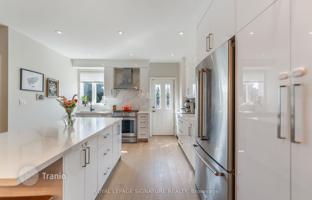 7-bedroom house in Glenholme Avenue for C$2,154,000