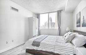 Apartment – Grenville Street, Old Toronto, Toronto,  Ontario,   Canada for C$728,000