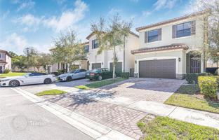 3-bedroom house 207 m² in Tamarac for $499,000