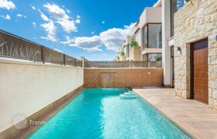 3-bedroom villa 116 m² in Los Montesinos for 485,000 €
