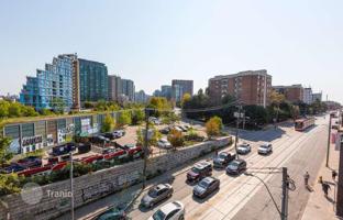5-bedroom apartment in Queen Street West for C$780,000