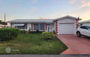 2-bedroom house 161 m² in Pompano Beach for $320,000