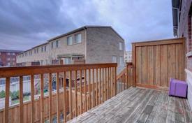 Terraced house – Scarborough, Toronto, Ontario,  Canada for C$1,283,000