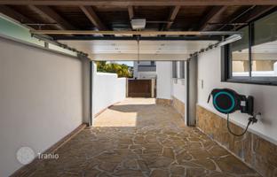 6-bedroom villa 315 m² in Nueva Andalucia for 1,995,000 €