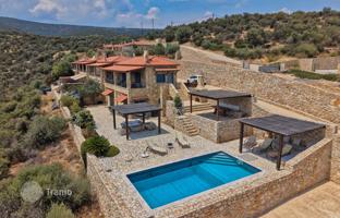 Traditional villa with a pool and panoramic sea views in Xiropigado, Peloponnese, Greece for 630,000 €