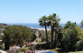 5-bedrooms townhome 563 m² in Premià de Dalt, Spain for 1,200,000 €