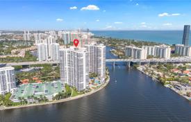 2-bedrooms apartments in condo 110 m² in Aventura, USA for $550,000