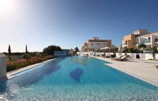 2-bedroom townhouse in Paphos for 370,000 €