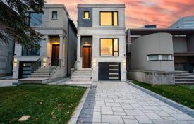 Townhome – North York, Toronto, Ontario,  Canada for C$2,508,000