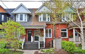 Terraced house – Logan Avenue, Toronto, Ontario,  Canada for C$1,375,000