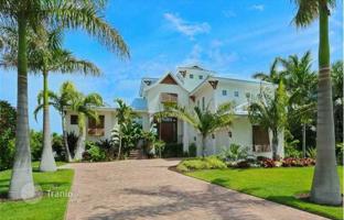 Villa in Bordeaux. Price on request