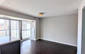 Apartment – Yonge Street, Toronto, Ontario,  Canada for C$975,000