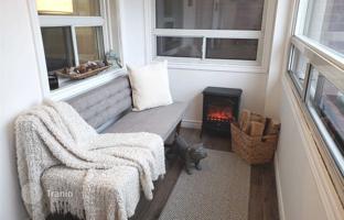 3-bedroom townhouse in Dundas Street West for C$1,597,000