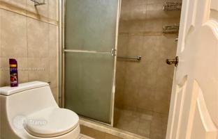 2-bedroom apartments in condo 111 m² in South Ocean Drive for $489,000