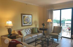 2-bedroom apartments in condo 116 m² in Coral Gables for $815,000