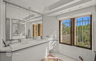 5-bedroom cottage in Mougins for 7,900,000 €
