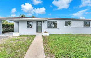 3-bedroom house 159 m² in Miami for $621,000