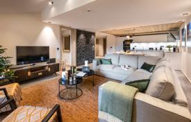 Outstanding ski in and out 3 bedroom apartment directly on the slopes of Courchevel for 2,236,000 €