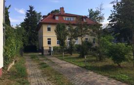 Houses for sale in Berlin. Classic villa of the early 20th century in the center of Zehlendorf, Berlin, Germany Houses for sale in Berlin. Classic villa of the early 20th century in the center of Zehlendorf, Berlin, Germany