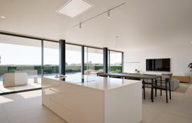 Luxurious Residence in Lagos: A Refuge with Stunning Views and Cutting-Edge Technology for 2,400,000 €